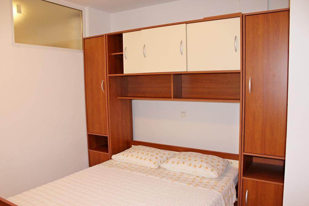 Apartments Petric Макарска Екстериор снимка