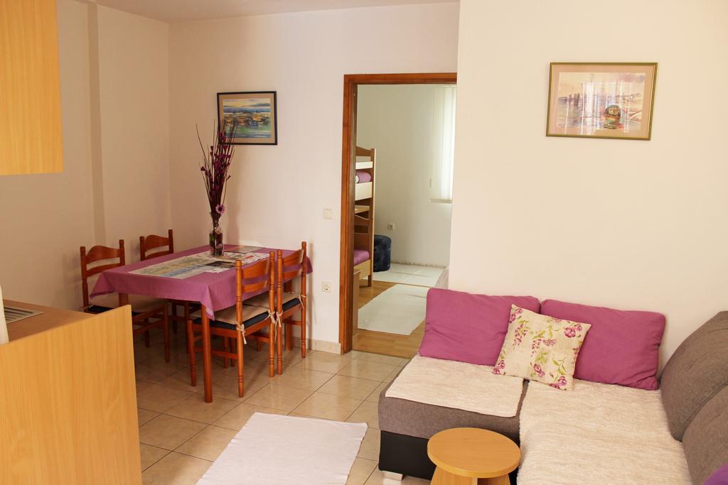Apartments Petric Макарска Екстериор снимка