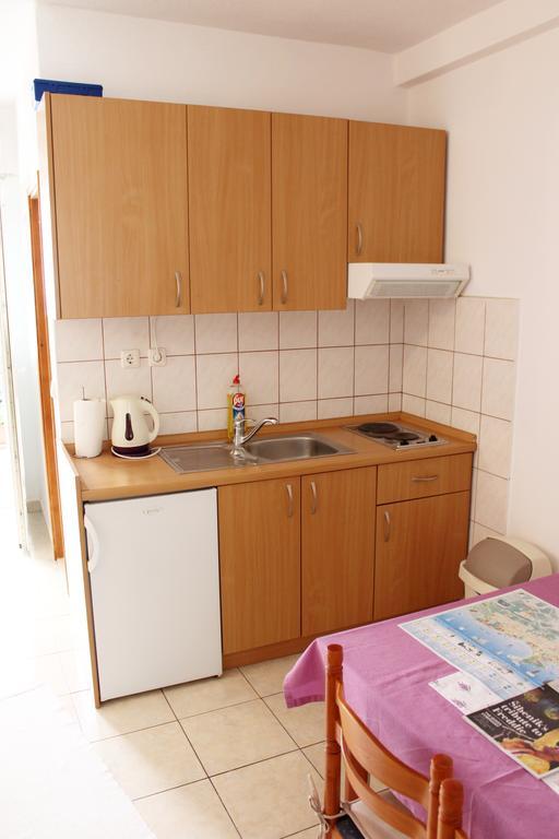 Apartments Petric Макарска Екстериор снимка