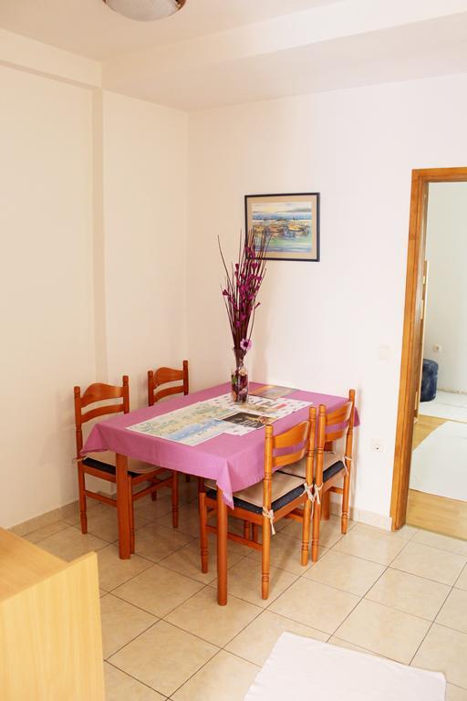 Apartments Petric Макарска Екстериор снимка