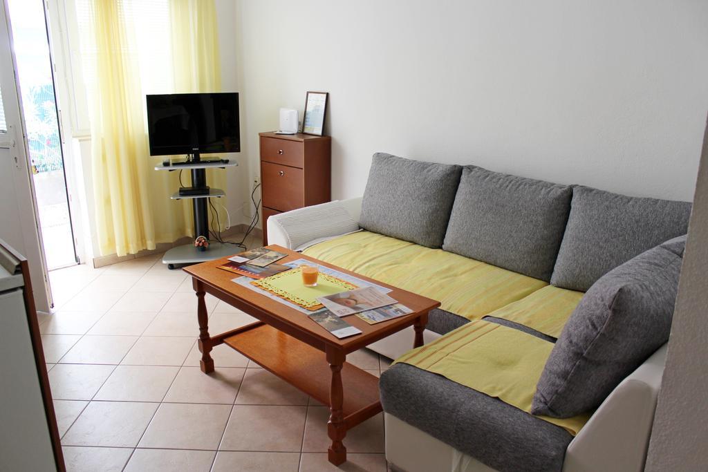 Apartments Petric Макарска Екстериор снимка